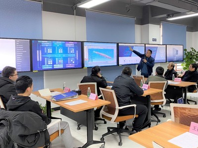 信息技术研发新突破 智能系统助力产业升级